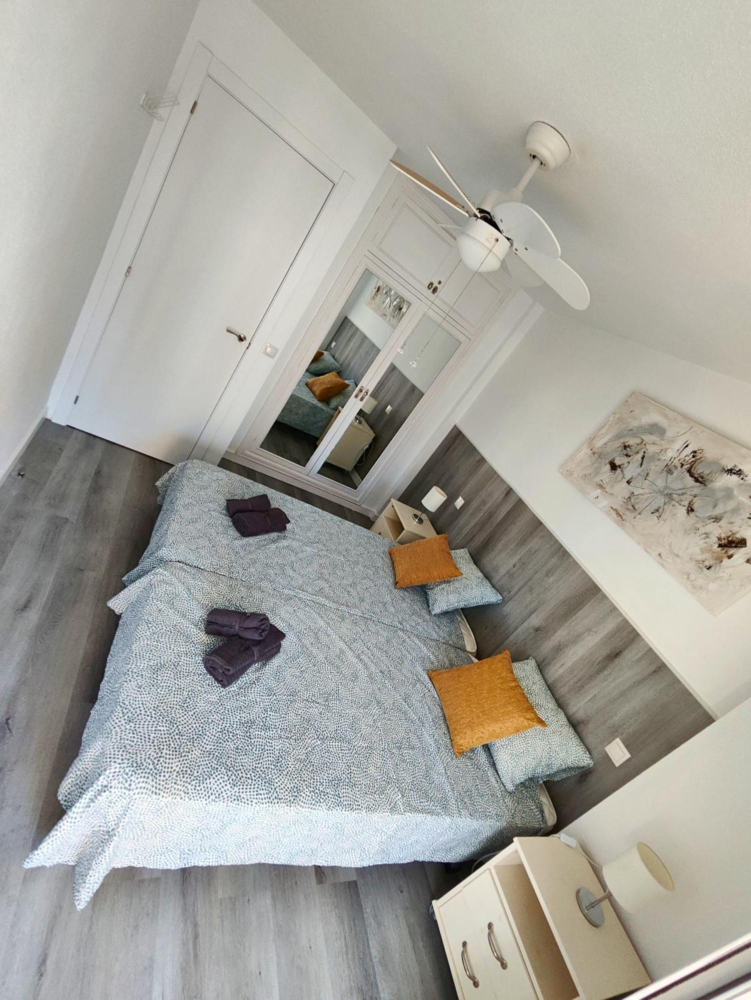 Blue&Grey Oca Holidays Apts Бенидорм Екстериор снимка