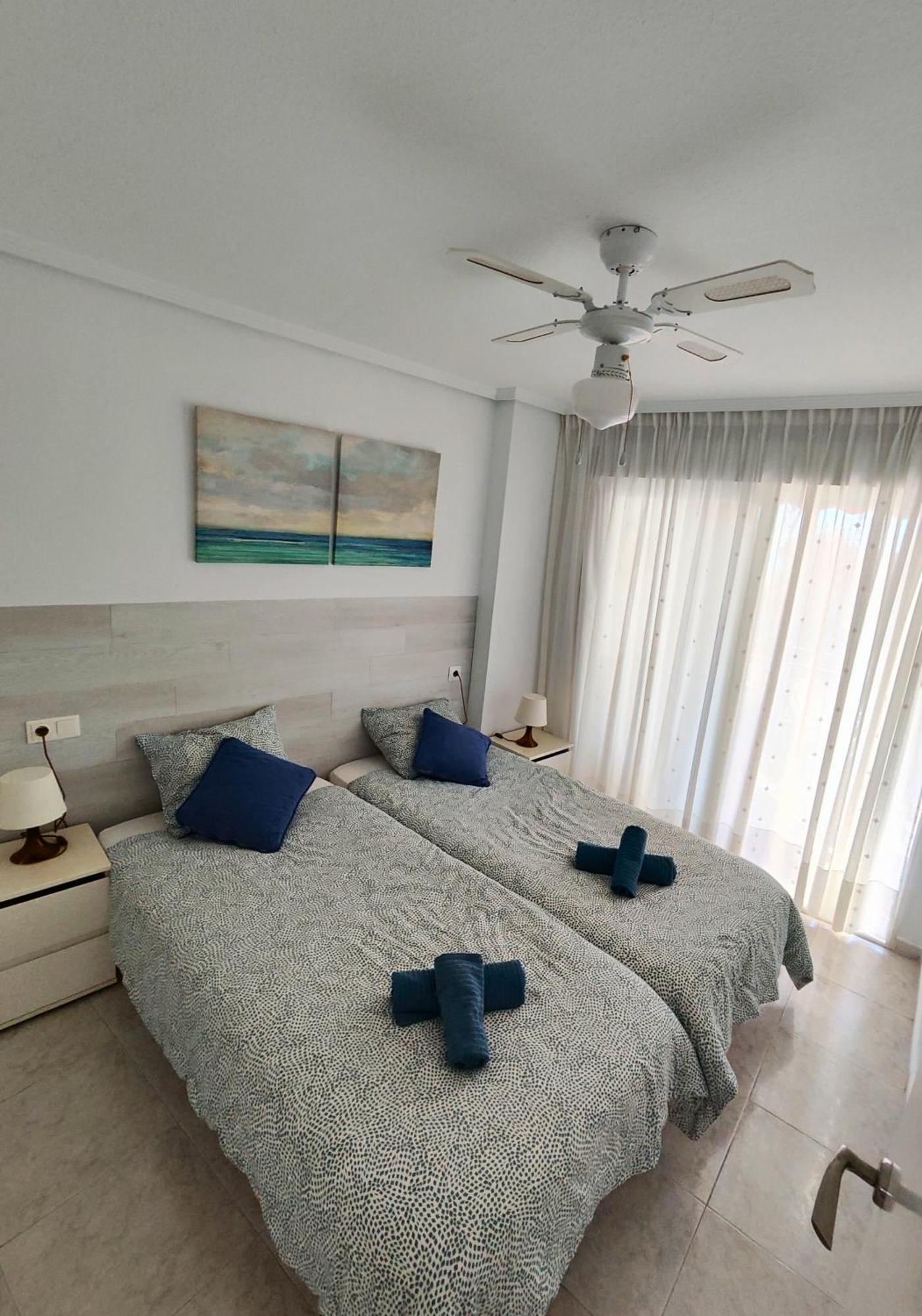 Blue&Grey Oca Holidays Apts Бенидорм Екстериор снимка